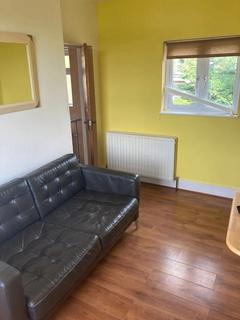 2 bedroom house to rent, Point Cottages Northfield Avenue, London W13