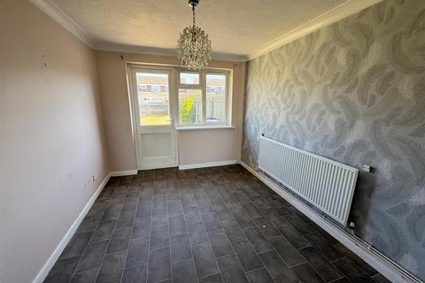7 Admirals Way, Daventry, NN11 4NT