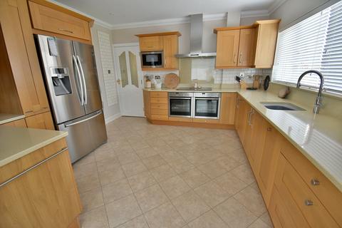4 bedroom detached house for sale, Chine Walk, West Parley, Ferndown, BH22
