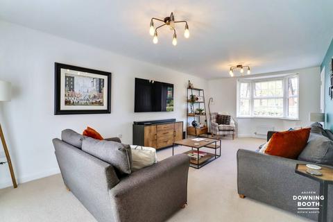 6 Marshall Road, Lichfield, WS13 6UP