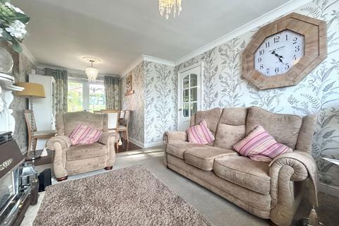 3 bedroom semi-detached house for sale, Camberley Crescent, Wolverhampton WV4