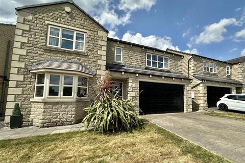 4 bedroom house for sale, Abbey Close, Mirfield