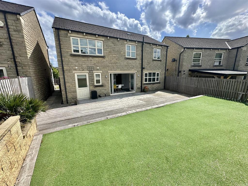 Bramleys Estate Agents - Abbey Close - Mirfield  (