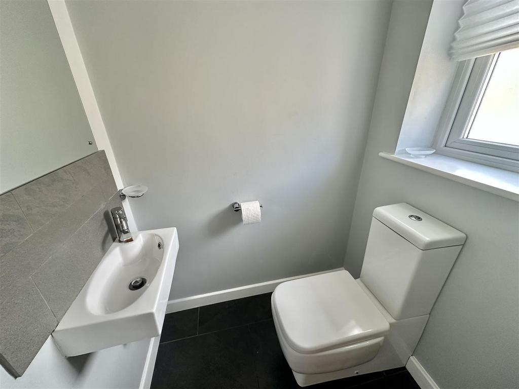 Bramleys Estate Agents - Abbey Close - Mirfield  (