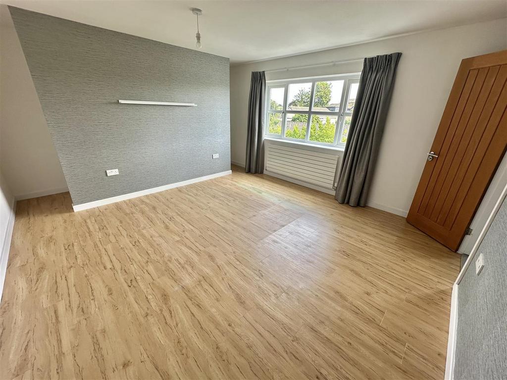 Bramleys Estate Agents - Abbey Close - Mirfield  (