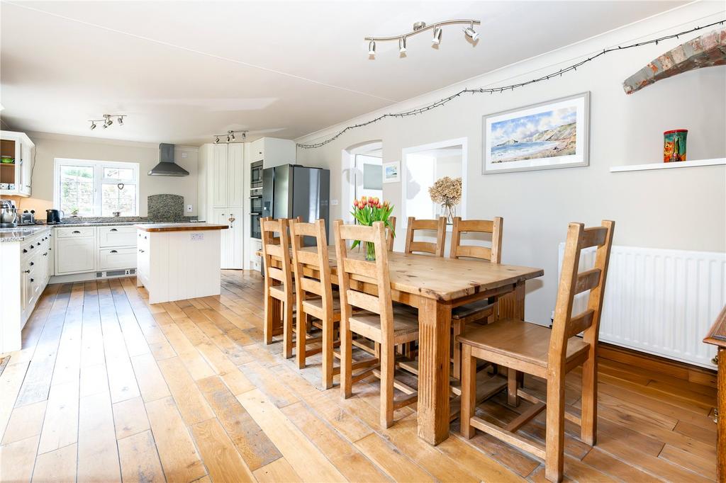 Kitchen/Dining