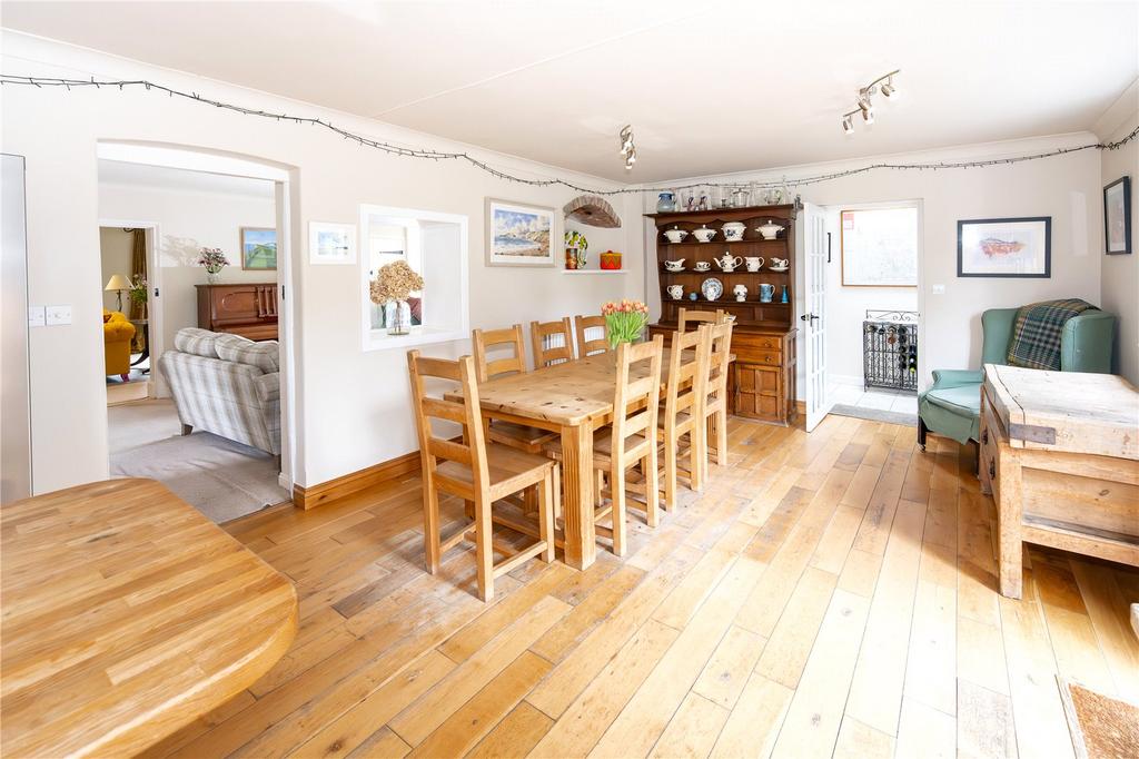 Kitchen/Dining