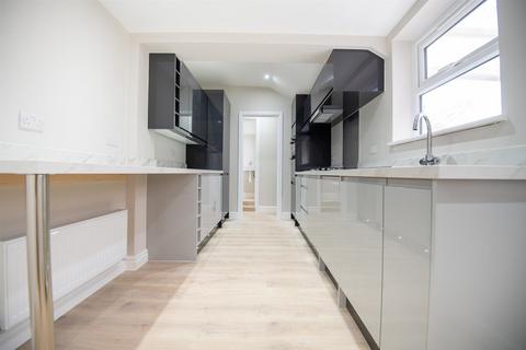 2 bedroom terraced house for sale, Victoria Street, Earls Barton