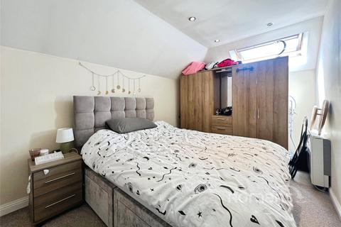 2 bedroom apartment for sale, Curlew Court, Boxalls Lane, Aldershot