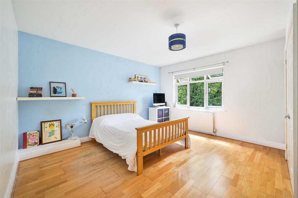 BYWOOD CLOSE, 4- (11).jpg