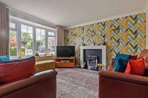 3 bedroom detached house for sale, Cricketers Green, Leeds LS19