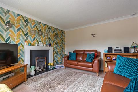 3 bedroom detached house for sale, Cricketers Green, Leeds LS19