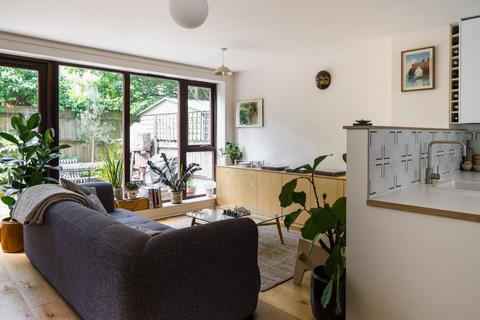 3 Eden Way, London, E3 2JD