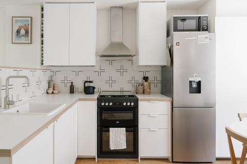 3 Eden Way, London, E3 2JD