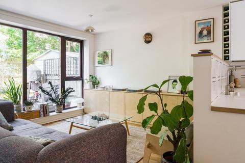 3 Eden Way, London, E3 2JD