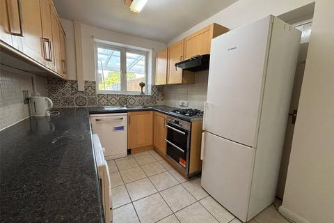 4 bedroom semi-detached house to rent, Smiths Lane, SL4