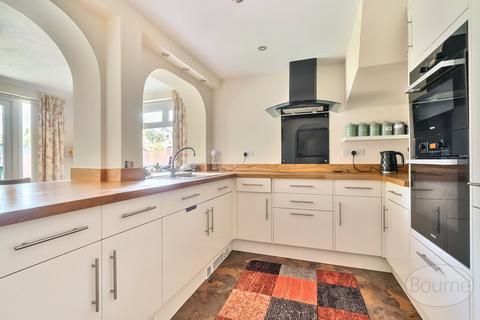 3 bedroom semi-detached house for sale, Sandy Close, Petersfield, Hampshire, GU31