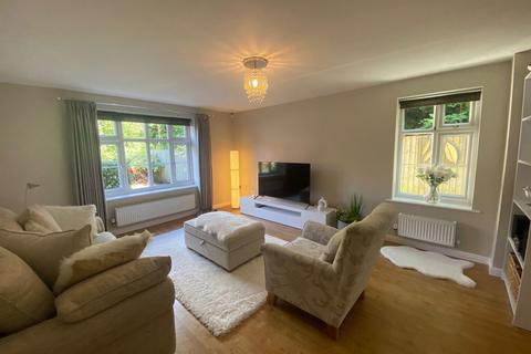 4 bedroom detached house for sale, 16 North Dene Park, Chadderton, Oldham, OL9 9JN