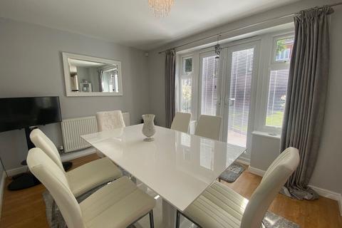 4 bedroom detached house for sale, 16 North Dene Park, Chadderton, Oldham, OL9 9JN