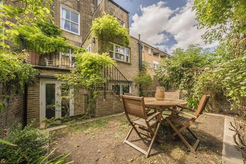17a Westwick Gardens, London, W14 0BU