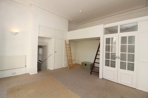 Studio to rent, Clarendon Terrace, Brighton BN2