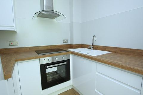 1 bedroom retirement property for sale, 9 Vallis Close, Baiter Park, Poole, BH15