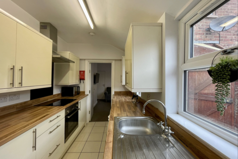 3 bedroom terraced house to rent, Lincoln LN1