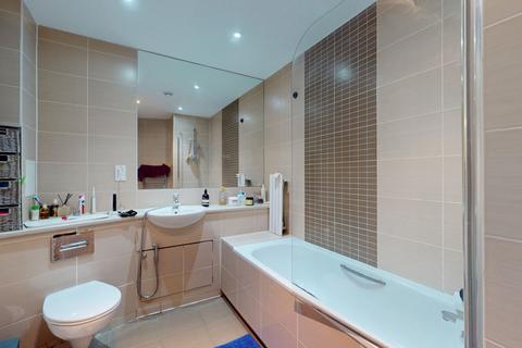2 bedroom flat to rent, Central Way, London NW10