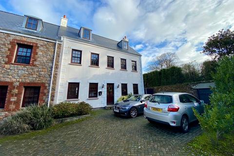 4 bedroom house to rent, 1 Le Bel Horizon, Grouville
