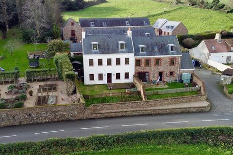4 bedroom house to rent, 1 Le Bel Horizon, Grouville