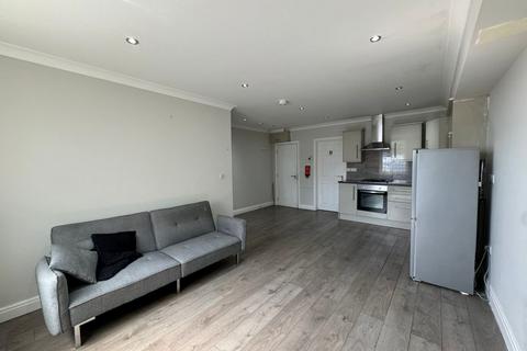 1 bedroom apartment to rent, Church Street, Slough