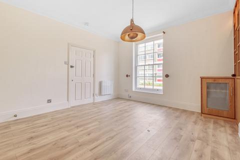 2 bedroom flat to rent, Latimer Gate, Southampton SO14