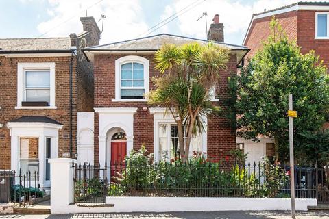 undefined, Avenue Road, London W3
