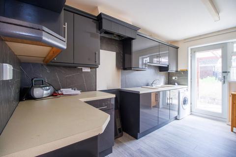 10 Basingstoke Close, Freshbrook, Swindon, SN5 8RB