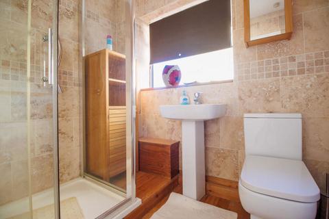 10 Basingstoke Close, Freshbrook, Swindon, SN5 8RB