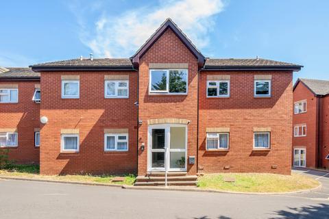 2 bedroom flat to rent, Cobden Avenue, Southampton SO18