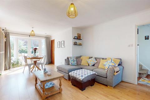 3 bedroom terraced house for sale, Shepperton Close, Castlethorpe, Milton Keynes