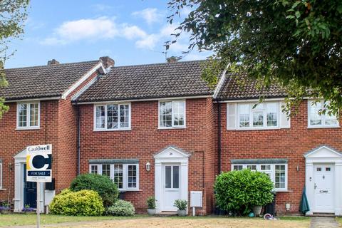 3 bedroom terraced house for sale, Shepperton Close, Castlethorpe, Milton Keynes