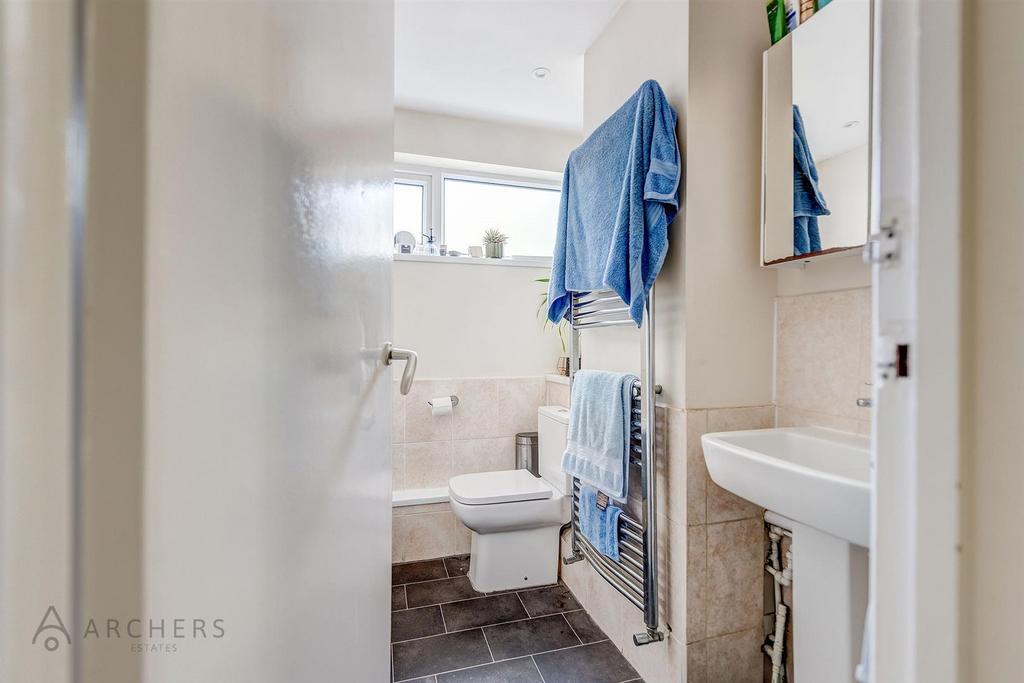 4 Eden Court(Interior)(14of20).jpg