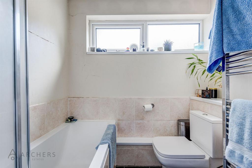 4 Eden Court(Interior)(16of20).jpg