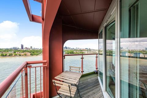 2 bedroom apartment for sale, Seacon Tower, Hutchings Street, London, E14