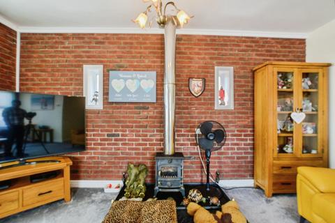 2 bedroom detached bungalow for sale, North Shore Road, Skegness PE25