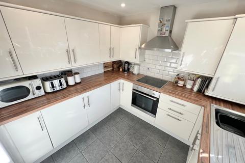 11 Alder Close, Bury, BL8 2PT