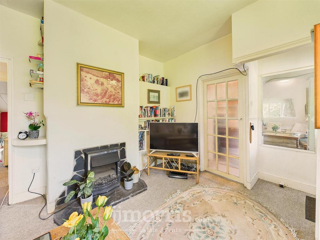 CAM05297 G0-PR0061-STILL006.jpg