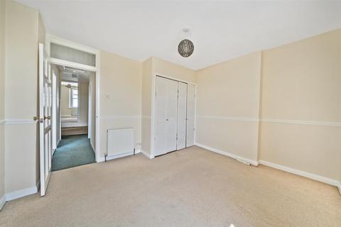 64 The Square, Hartland, Bideford, EX39 6BL
