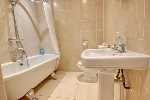 23 Beckside, Beverley, HU17 0PB