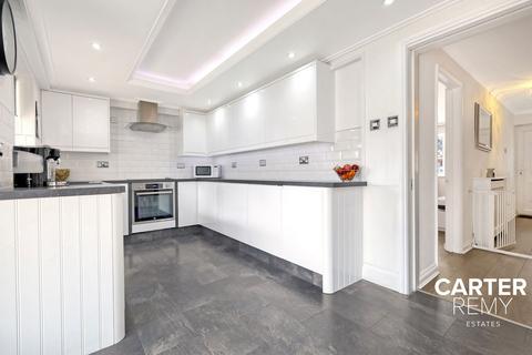 25 Stenning Avenue, Linford, Stanford-le-hope, SS17 0RP