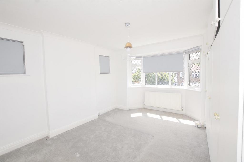 Bedroom 1 copy.jpg