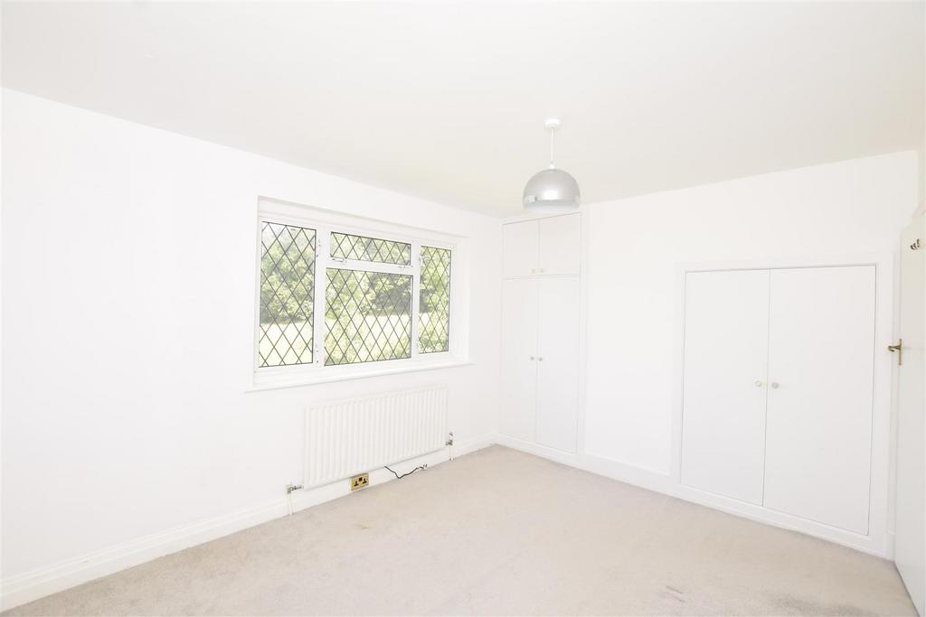 Bedroom 4 copy.jpg
