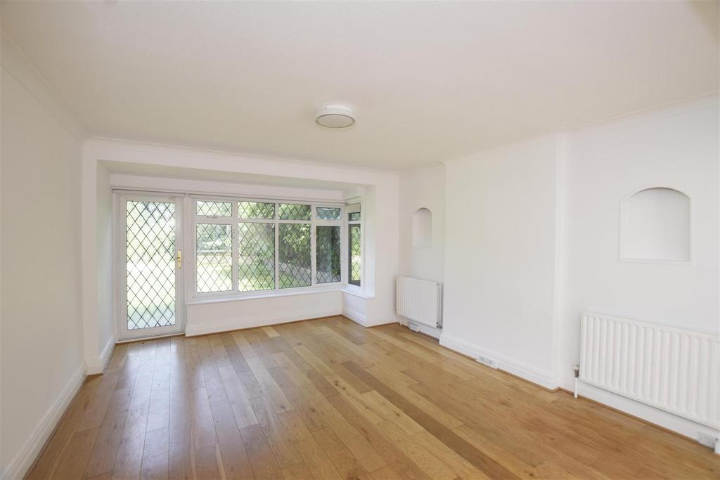 Rear of lounge.jpg